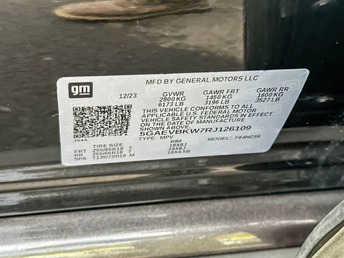 Used 2024 Buick Enclave Premium image 36