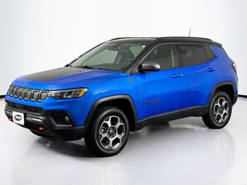 Used 2022 Jeep Compass Trailhawk w/ Trailhawk Convenience Group AWD/4WD image 10