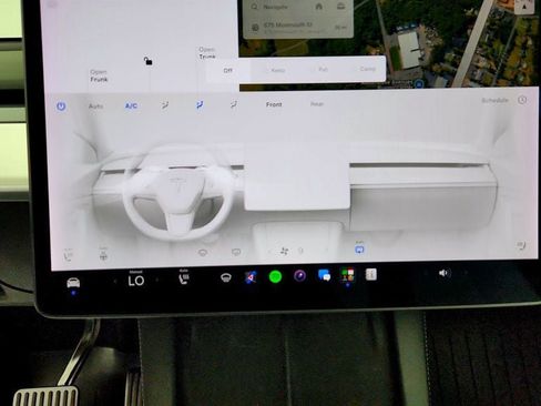 Used 2021 Tesla Model Y Long Range AWD/4WD image 24