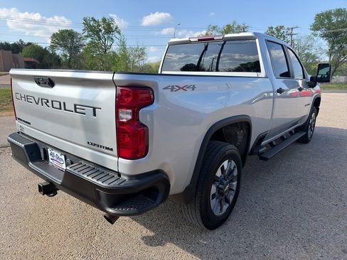 Used 2022 Chevrolet Silverado 2500 Custom w/ Gooseneck/5TH Wheel Package image 11