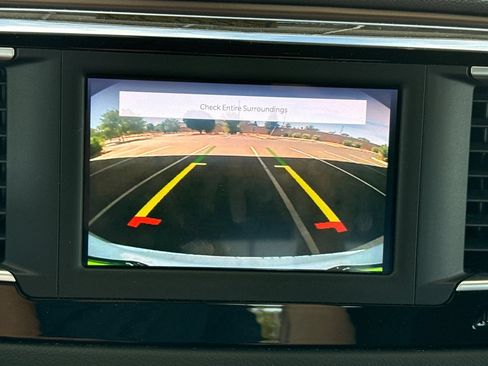 Used 2022 Chrysler Voyager LX FWD image 30