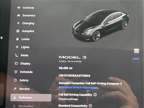 Used 2018 Tesla Model 3 Mid Range image 12
