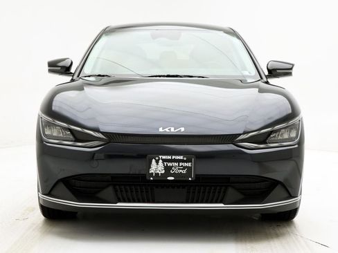 Used 2024 Kia EV6 Light image 4