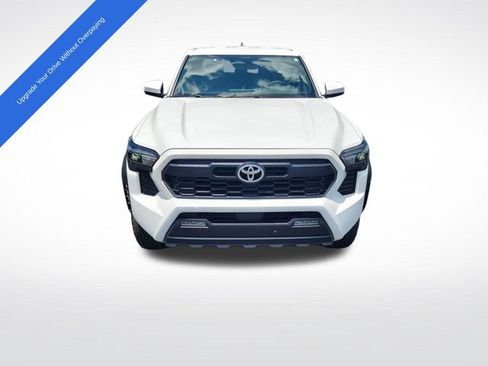 Used 2025 Toyota Tacoma TRD Off-Road AWD/4WD image 7