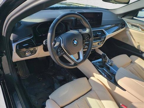 Certified 2023 BMW 530i RWD image 10