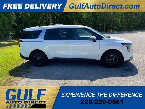 Used 2025 Kia Carnival image 5