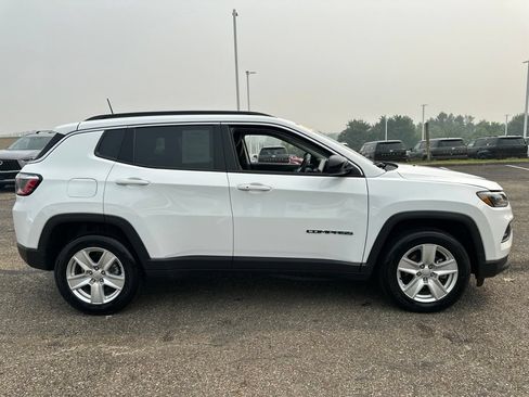 Used 2022 Jeep Compass Latitude w/ Convenience Group AWD/4WD image 14