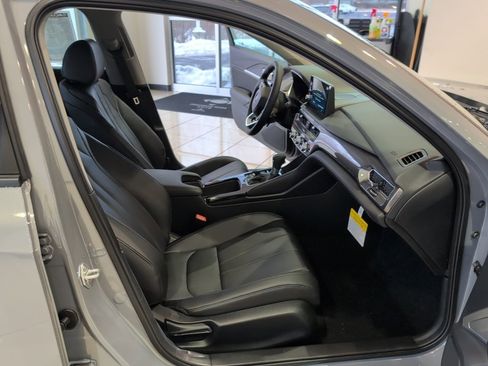 New 2026 Acura Integra image 16