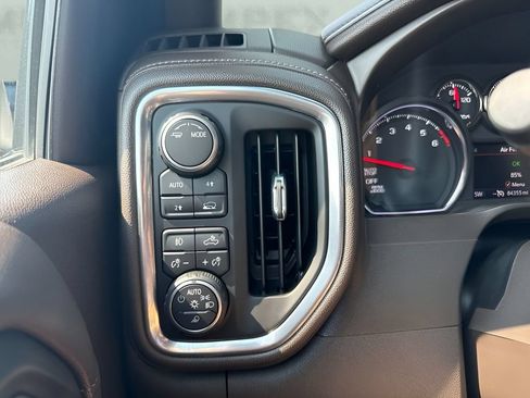 Used 2020 Chevrolet Silverado 1500 LTZ w/ LTZ Texas Edition AWD/4WD image 23