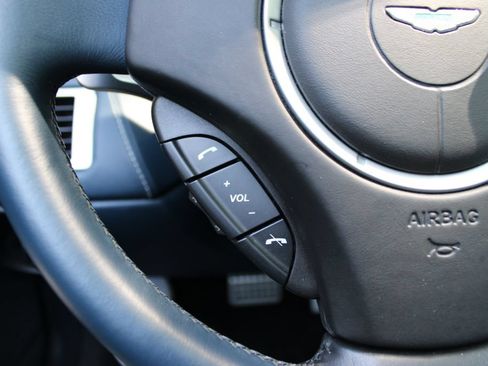 Used 2014 Aston Martin DB9 Volante RWD image 13