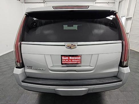 Used 2019 Cadillac Escalade ESV Platinum image 7