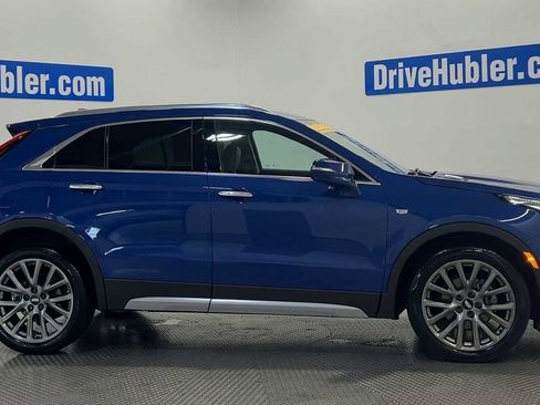 Used 2021 Cadillac XT4 Premium Luxury w/ Cold Weather Package AWD/4WD image 9