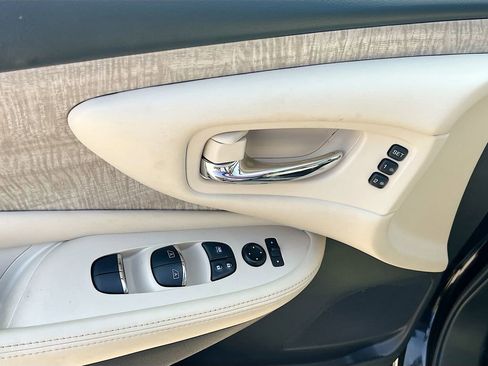 Used 2022 Nissan Murano SL w/ SL Moonroof Package FWD image 18