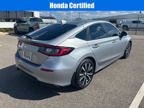 Certified 2024 Honda Civic EX-L image 8