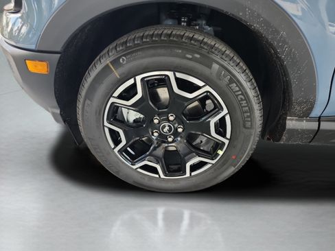 New 2026 Ford Bronco Sport Outer Banks w/ Outer Banks Tech Package+ AWD/4WD image 30