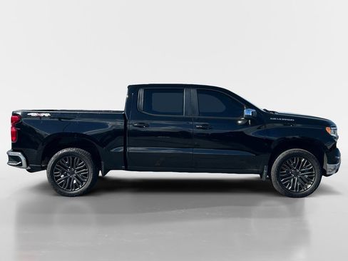 Used 2022 Chevrolet Silverado 1500 LT AWD/4WD image 6