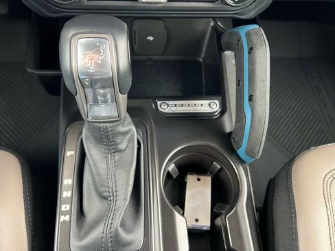 Used 2023 Ford Bronco Wildtrak image 26