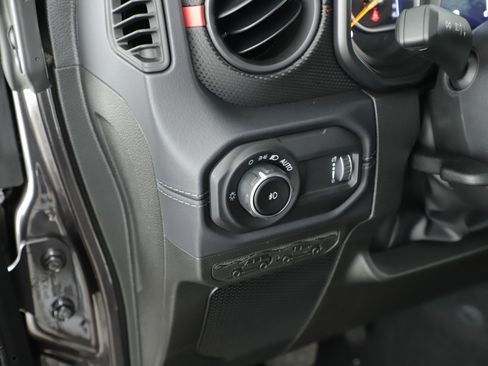 New 2025 Jeep Wrangler Unlimited Rubicon w/ Technology Group image 16