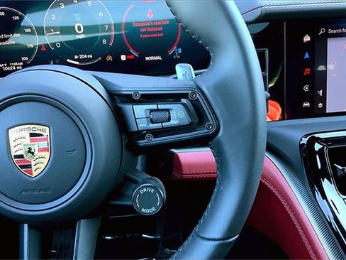 Used 2025 Porsche Panamera 4 image 43