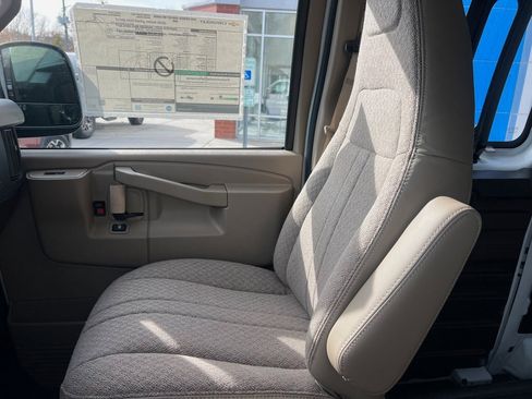 New 2025 Chevrolet Express 2500 Work Van w/ Driver Convenience Package image 13