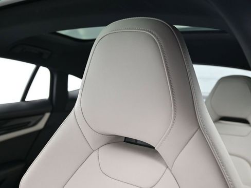 Used 2024 Porsche Panamera 4 image 19