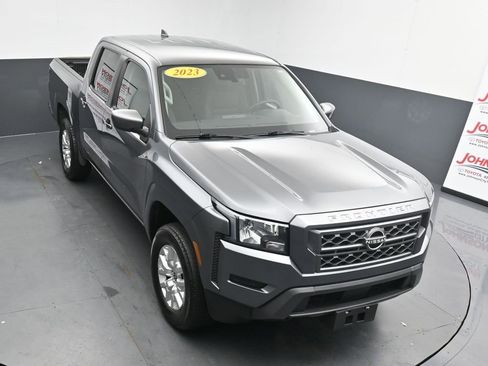 Used 2023 Nissan Frontier SV image 28