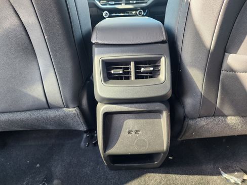 New 2026 Chevrolet Equinox EV LT image 17