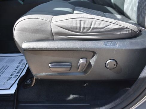 Used 2021 Toyota Tundra SR5 w/ SR5 Upgrade Package image 17