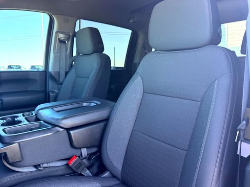 Used 2024 Chevrolet Silverado 2500 Custom w/ Custom Value Package image 13