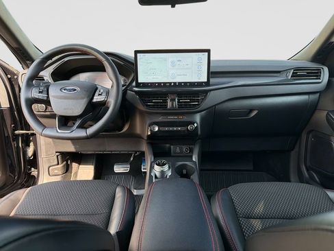 Used 2024 Ford Escape ST-Line w/ Tech Pack #1 AWD/4WD image 15