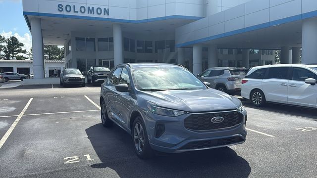 Used 2024 Ford Escape ST-Line AWD/4WD image 1