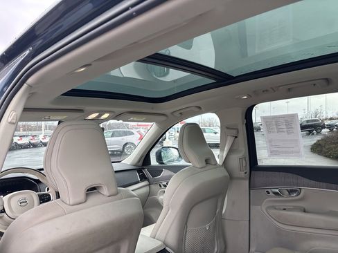 Certified 2023 Volvo XC90 B6 Plus w/ Protection Package Premier image 28