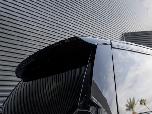 Used 2023 Chevrolet Tahoe High Country w/ Premium Package image 33