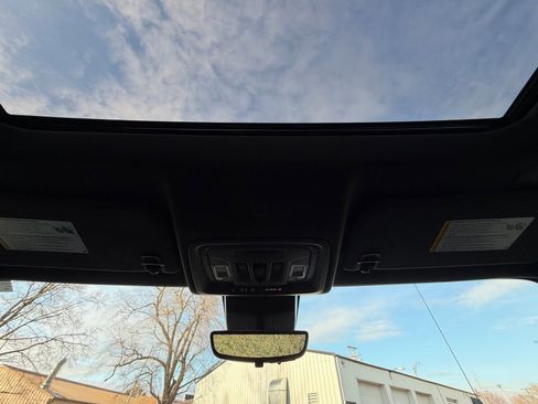 Used 2025 GMC Sierra 1500 Denali Ultimate image 29