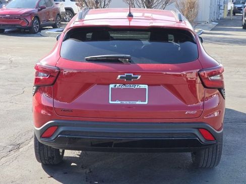 New 2026 Chevrolet Trax RS w/ Sunroof Package FWD image 22