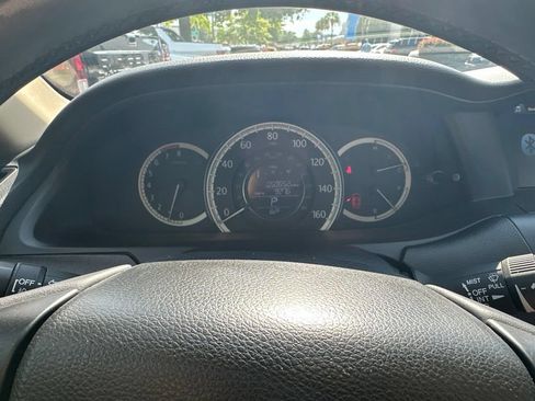 Used 2015 Honda Accord EX-L image 32