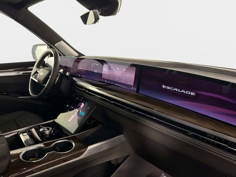 Used 2026 Cadillac Escalade Platinum Sport w/ LPO, ONYX Package image 25