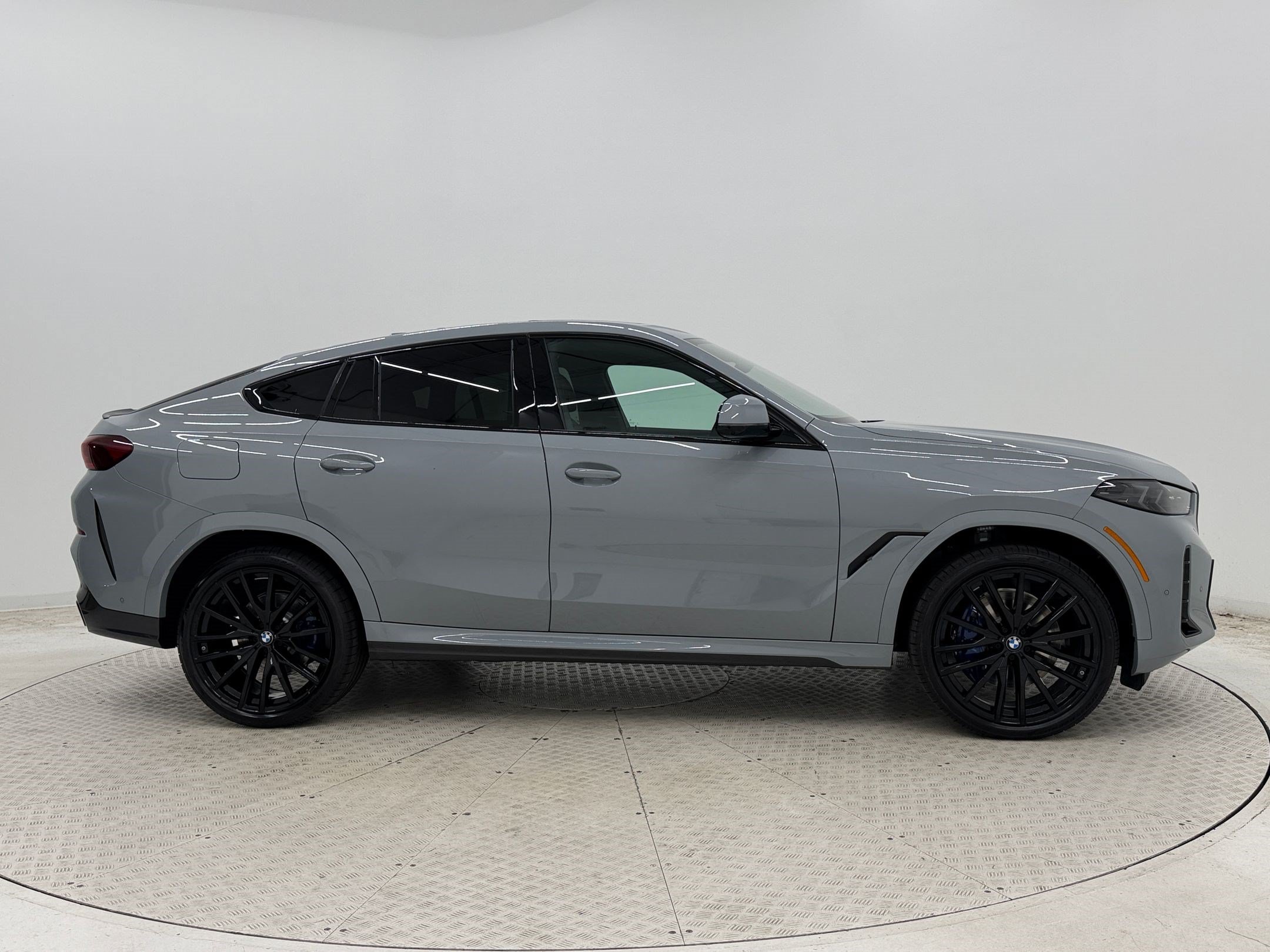 New 2027 BMW X6 xDrive40i AWD/4WD image 8