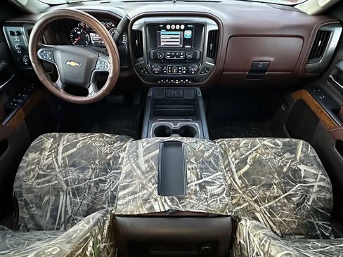 Used 2015 Chevrolet Silverado 3500 High Country w/ Duramax Plus Package image 18