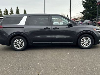 Used 2024 Kia Carnival LX