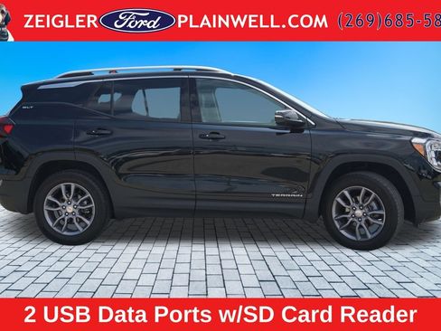 Used 2022 GMC Terrain SLT w/ Tech Package AWD/4WD image 6