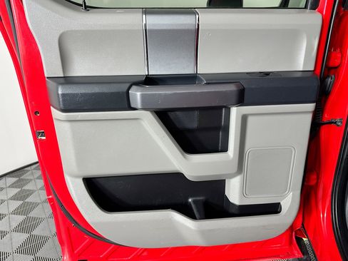 Used 2022 Ford F250 XLT w/ Black Appearance Package image 23