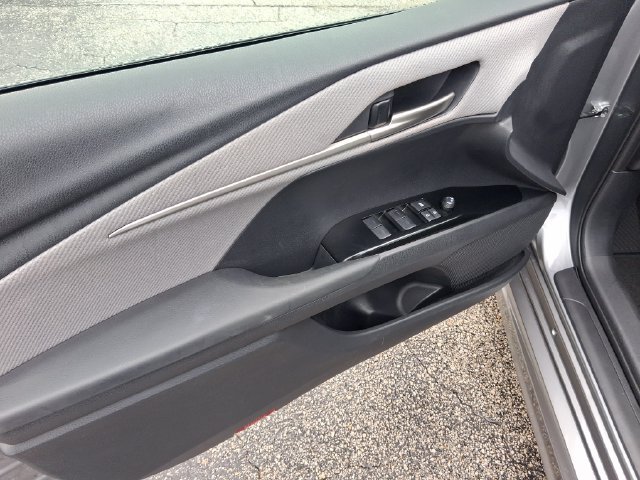 Used 2026 Toyota Camry SE FWD image 13
