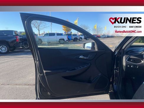 Used 2024 Chevrolet Malibu LT image 8