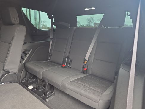 Used 2024 Chevrolet Tahoe LS image 32