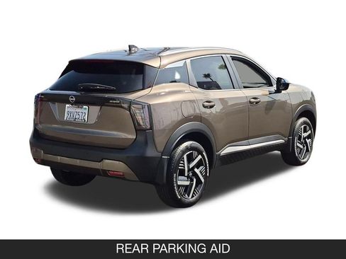 Used 2026 Nissan Kicks SV w/ SV Premium Package FWD image 9