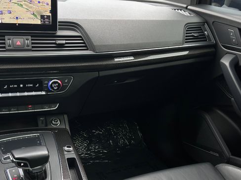 Used 2020 Audi SQ5 Premium Plus w/ Premium Plus Package image 28