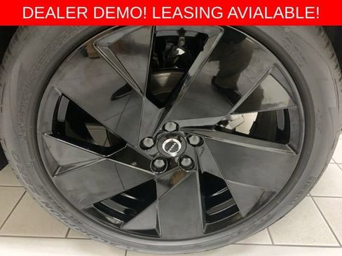 Used 2026 Volvo XC40 B5 Ultra w/ Climate Package image 7