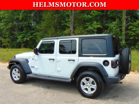Used 2023 Jeep Wrangler Unlimited Sport w/ Cold Weather Group AWD/4WD image 7