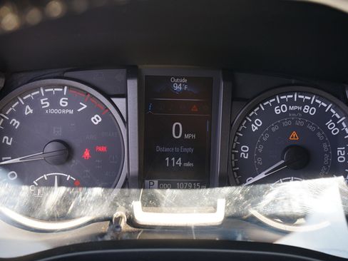 Used 2019 Toyota Tacoma TRD Off-Road AWD/4WD image 16